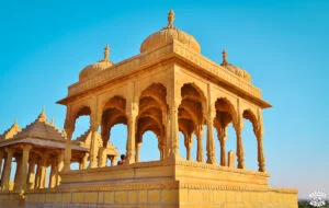 2 semaines en Inde Crématorium Vyas Chhatri dreams world