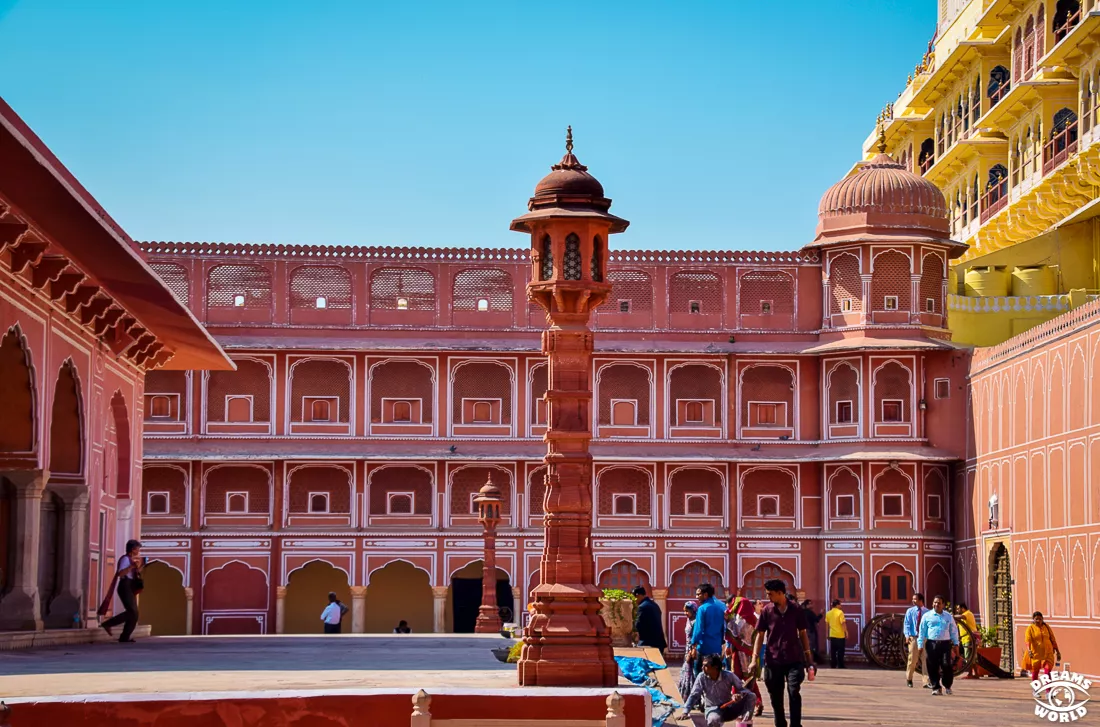 Jaipur city palace cour intérieur