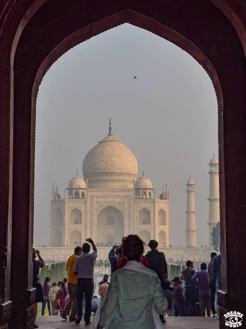 entrée du taj Mahal agra