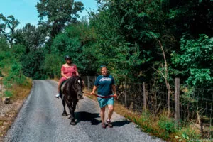 ecozootopia ardeche buissonniere balade poney