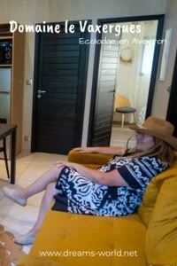 Domaine le Vaxergues salon canapé